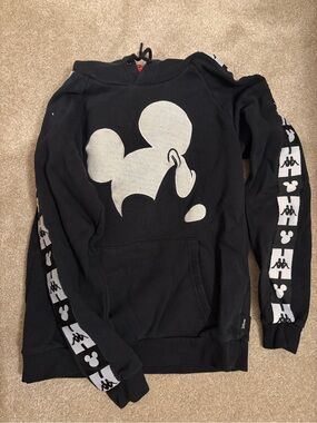Kappa Black Sweatshirt with White Graphic